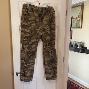 Redhead Men's XL Fleece Camo Hunting Pants Bass Pro- hat and gloves included
